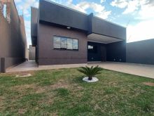 Casa com piscina - espaço gourmet - 4 vagas de garagem