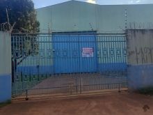 Galpão comercial amplo e bem localizado