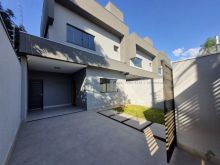 Charmoso sobrado com 3 suítes e espaço para piscina