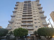 Apartamento reformado no Edifício São João Bosco