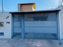 Casa rica em móveis planejados