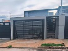 Residência exclusiva com espaço generoso