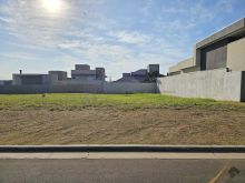 Lote localizado na parte alta do condomínio