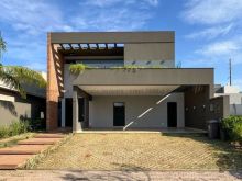 Sofisticação e conforto - sobrado no Alphaville II