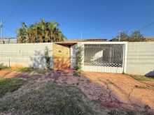 Casa com terreno espaçoso