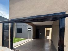 Casa térrea com 105 m² de área construída