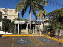 Ótimo apartamento - 3 quartos - sacada - armários - 3º andar