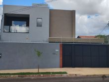 Sobrado novo com 03 suítes