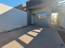 1 suíte - 1 quarto e quintal