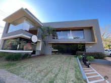 Imóvel comercial de alto padrão