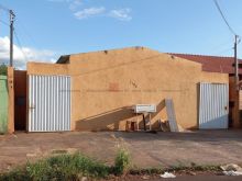 Kitnet com 2 quartos na Pioneira