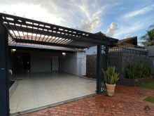 Linda casa no Carandá Bosque I