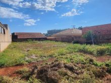 Murado - aterrado - perto da rotatória