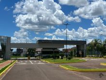 Terreno no condomínio Shalom