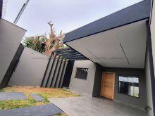 03 quartos com churrasqueira e terreno grande