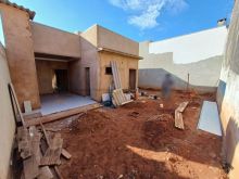 Casa grande e área gourmet com terreno nos fundos