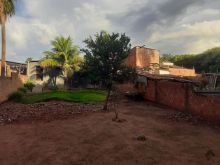 Lote comercial 500 m² com casa construída