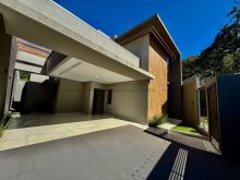 Casa ampla com 3 suítes + escritório e piscina no Água Limpa Park