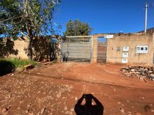 Lote a uma quadra da avenida Três Barras