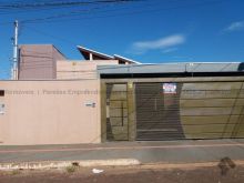 Casa 4 quartos - sendo 2 apartamentos - shopping Norte/Sul