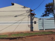 Casa de esquina toda em laje