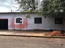 Casa com terreno