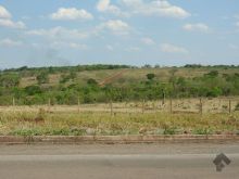 Fazenda 66,85 ha - 1 km do asfalto - 2 córregos