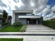 Casa térrea com armários planejados