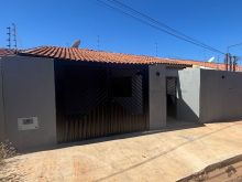 Casa térrea - 3 quartos sendo 1 suíte com closet