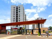 Apartamento com quintal privativo