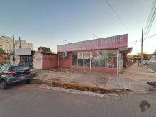 Imóvel comercial em esquina de muita visibilidade