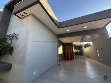 Oportunidade - linda casa com 3 suítes e piscina