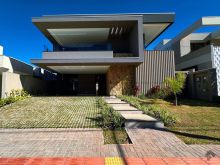 Sobrado imponente de 4 suítes e elevador