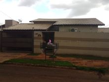 Casa grande de esquina