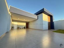 Casa de esquina - 3 quartos sendo 2 suítes - piscina