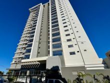 Apartamento com 3 suítes no Centro