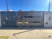 Casa com 2 quartos no Columbia com churrasqueira