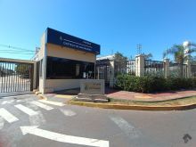 Apartamento térreo próximo a UFMS
