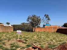 02 lotes - uma quadra do asfalto - muro ao lado