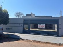 01 suíte - 02 quartos - piscina - área gourmet