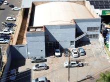 Imóvel comercial com 2.170,50 m² de área construída