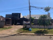 Terreno de esquina no bairro Monte Castelo