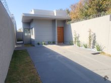 Casa moderna pronta para morar