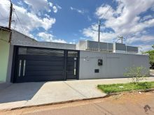 Casa - 1 suíte e 2 quartos