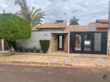 Excelente casa no Carandá Bosque