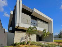 Sobrado - Alphaville IV - com 5 suítes e energia solar