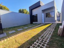 Casa e terreno grandes - área gourmet e lavabo