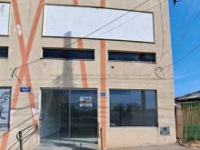 Sala comercial com mezanino