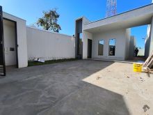 02 quartos sendo 01 suíte - com quintal