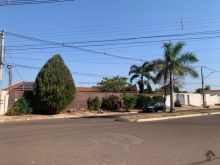 Casa espaçosa com 5 quartos - 2 piscinas e 3 kitnets